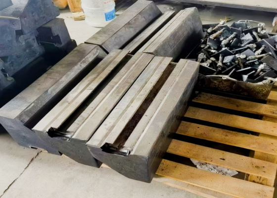 Heavy Duty Rubber Liners for Ball Mill with High Toughness Long Working Life and Heat Treated Surface