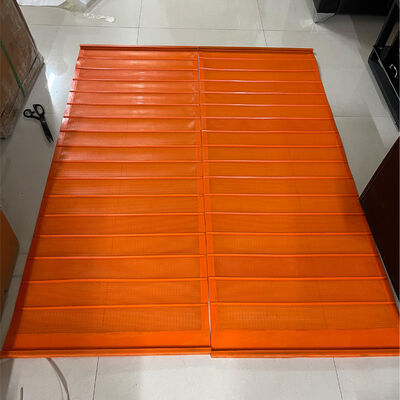 แผ่นกรองหน้าจอ PU สีแดง ตาข่าย 5.0 มม. ทนทานต่อการสึกหรอสูง ติดตั้งง่ายสำหรับหินหยาบ
