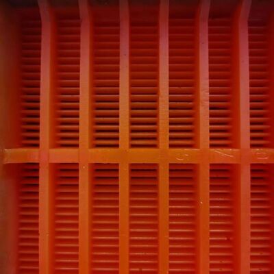 แผ่นกรองโพลียูรีเทน 40 มม. สำหรับงานเหมือง ขนาดลวด 1.5 มม. ทนทานต่อการสึกหรอสูง