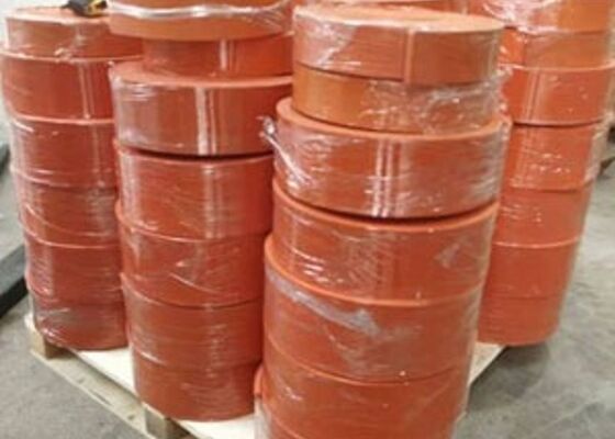 PU Conveyor Side Skirting ชิ้นส่วนสายพานลำเลียงป้องกันฝุ่นโพลียูรีเทนแบบยืดหยุ่น