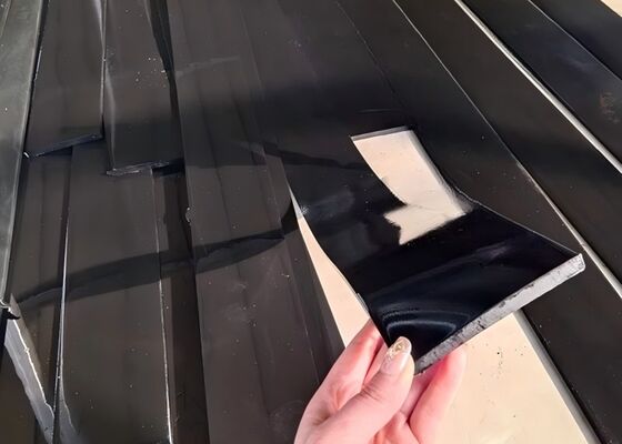 Urethane Skirting Board ความต้านทานการฉีกขาดสูง ถนนขุดเหมืองแร่