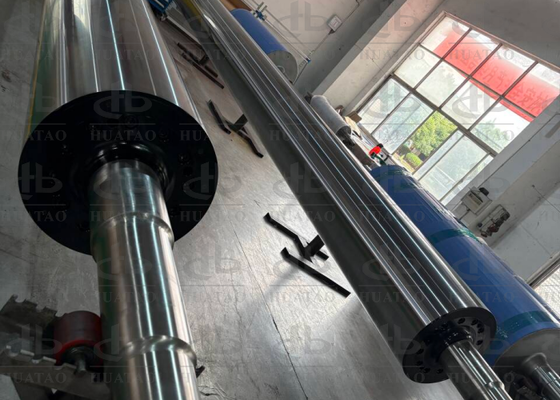 Bopp Bopet Film Balance G2.5 Cooling Roller Q345B Flow System ช่องอายุการใช้งานยาวนานระหว่างท่อด้านในและด้านนอกแยกจากกันด้วยเกลียวชั้นนำแบบเชื่อม